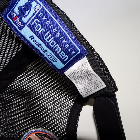 New York Knicks * RARE * Velour Black Rhinestone SnapBack Hat - Picture 6 of 6